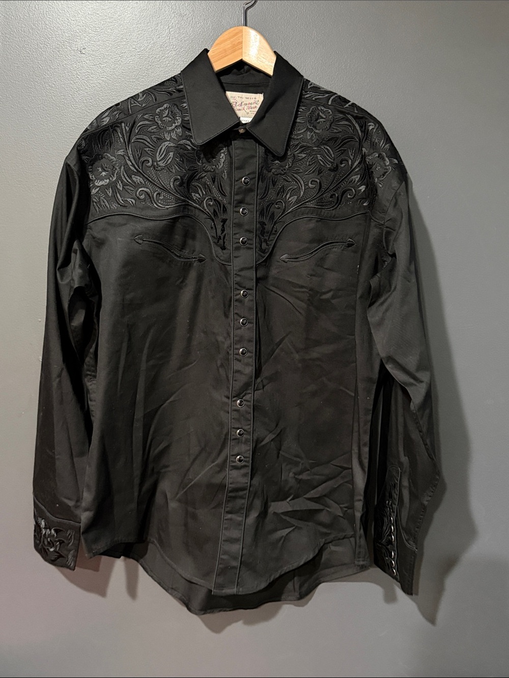 Rockmount Ranch Wear Western Embroidered Long-Sleeve Dress Shirt L